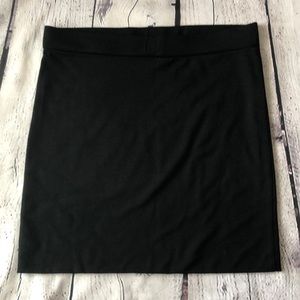 FOREVER 21 Black Skirt